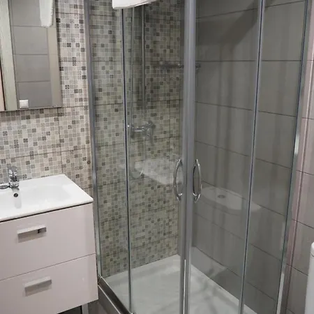 Miramar Holidays Ii Apartment